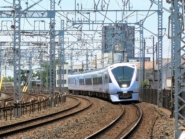 東武鉄道：新型特急「スペーシアX」運行開始に向けて準備が進む